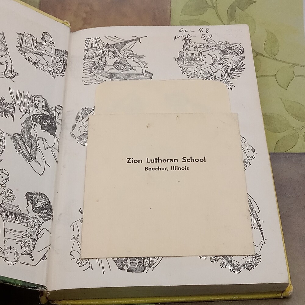 NANCY DREW Yellow Book #28 The Clue Of The Black Keys LIBRARY Rough Condition - Picture 3 of 15